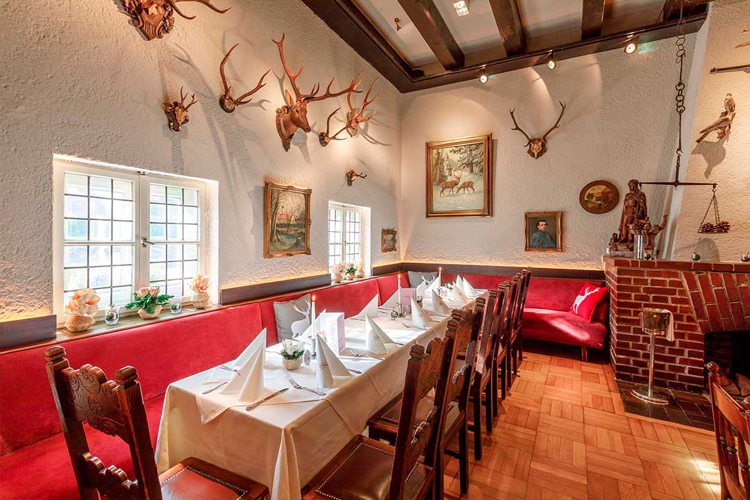 Gedeckter Tisch in der Jagd Stube